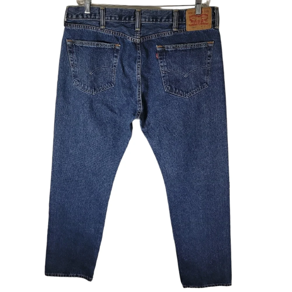 Levi's straight leg 505 men's blue jeans size 38